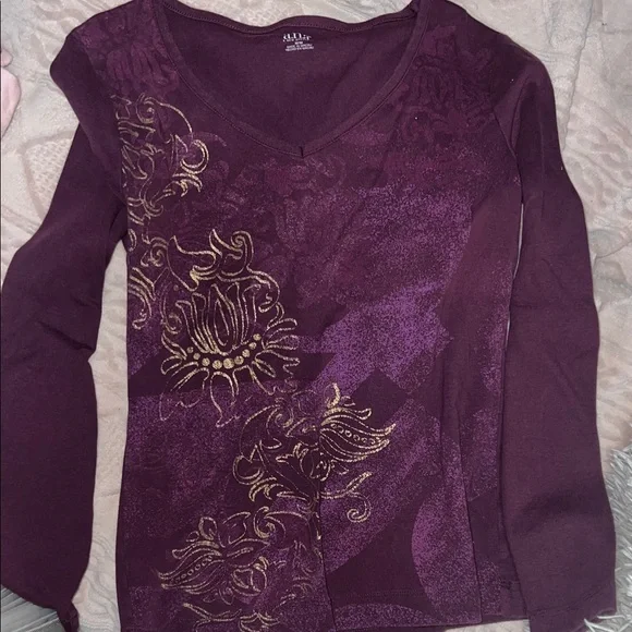 a.n.a Deep Purple V-Neck Top with Gold Accents - Picture 3 of 5